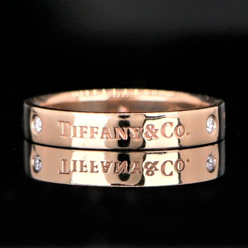 18818 Tiffany & Co 18k Rose Gold Round Diamond 4mm Logo Ring Band Size 8.75